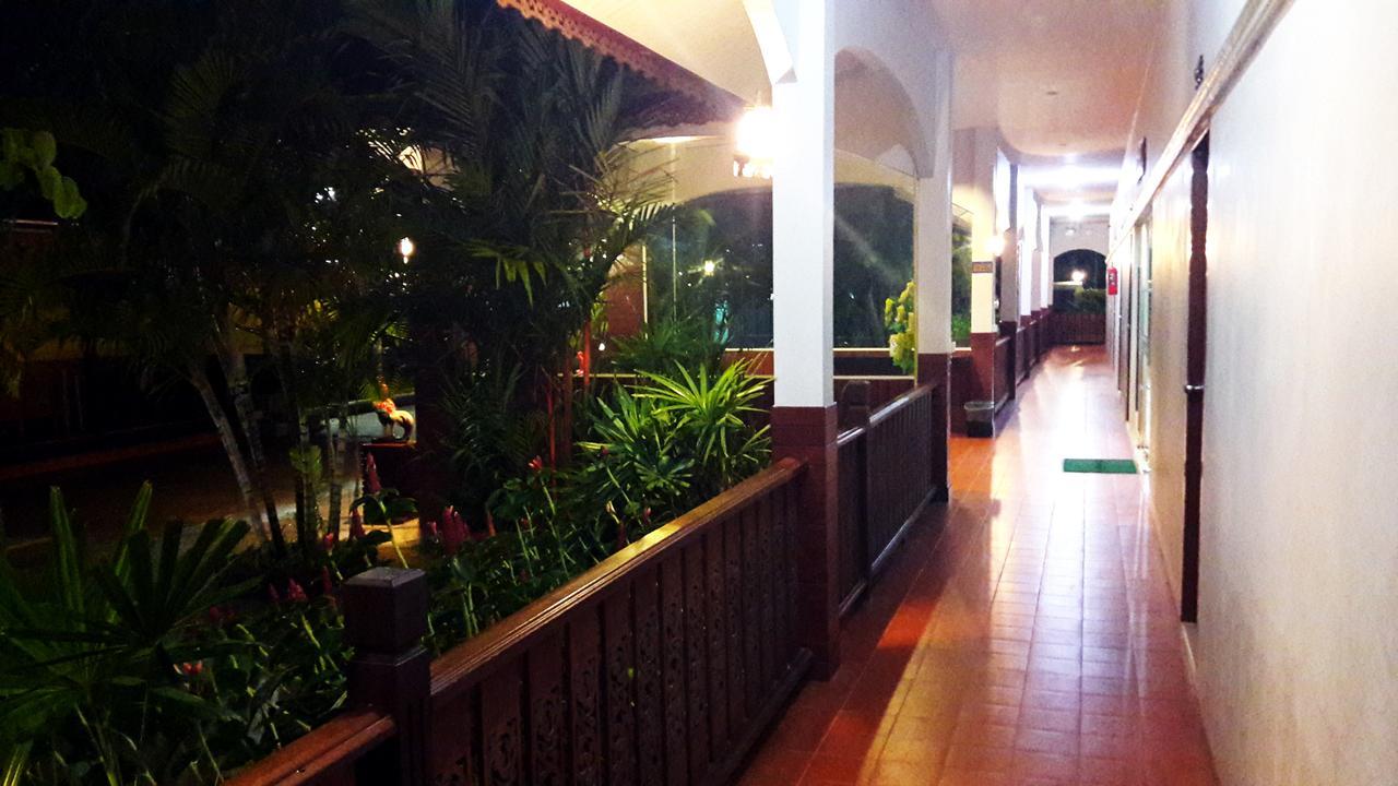 Khum Nakhon Hotel Nakhon Si Thammarat Eksteriør billede