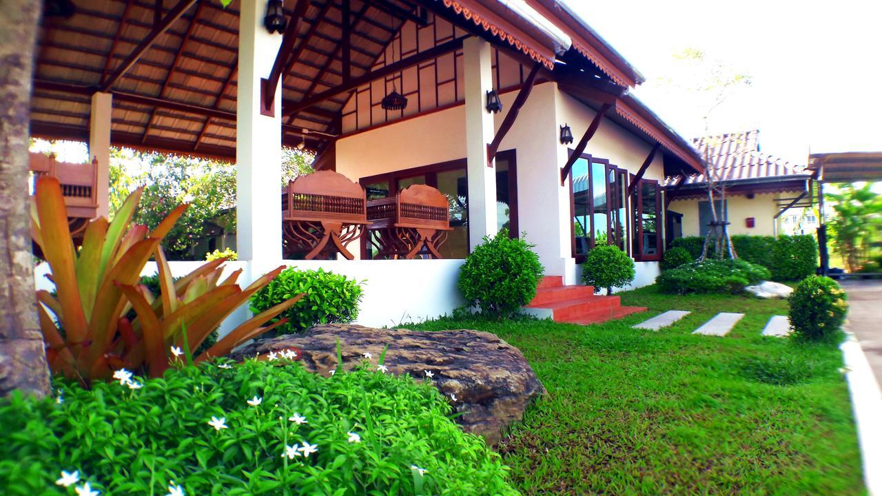Khum Nakhon Hotel Nakhon Si Thammarat Eksteriør billede