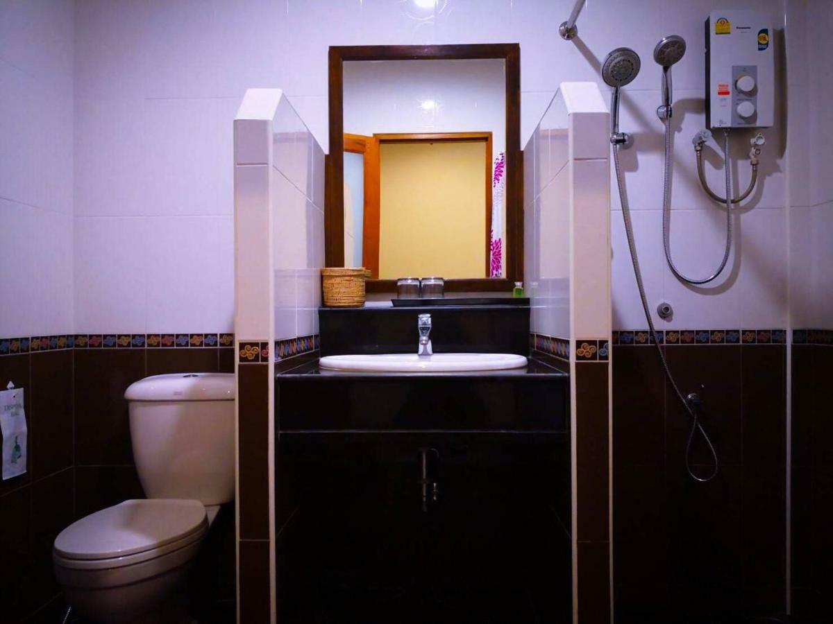 Khum Nakhon Hotel Nakhon Si Thammarat Eksteriør billede